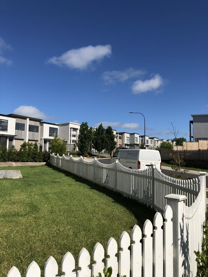 Brand New Bedroom In Karaka オークランド エクステリア 写真